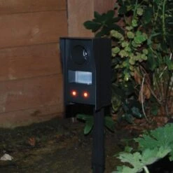 Mega Sonic Vossenverjager - Licht & Geluid 7 Mega Sonic Vossenverjager - Licht & Geluid -Tuin En Buiten 1657721600 4 600